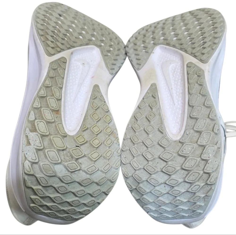 Nike Quest 6 Men Road Running Shoes Athletic Sneakers White Size 12